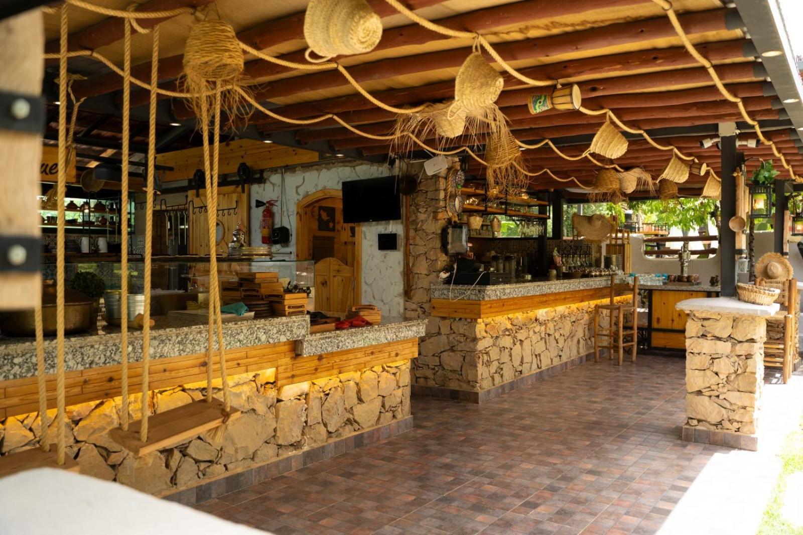 Riad Bella Montana Ain Cheggag Bagian luar foto