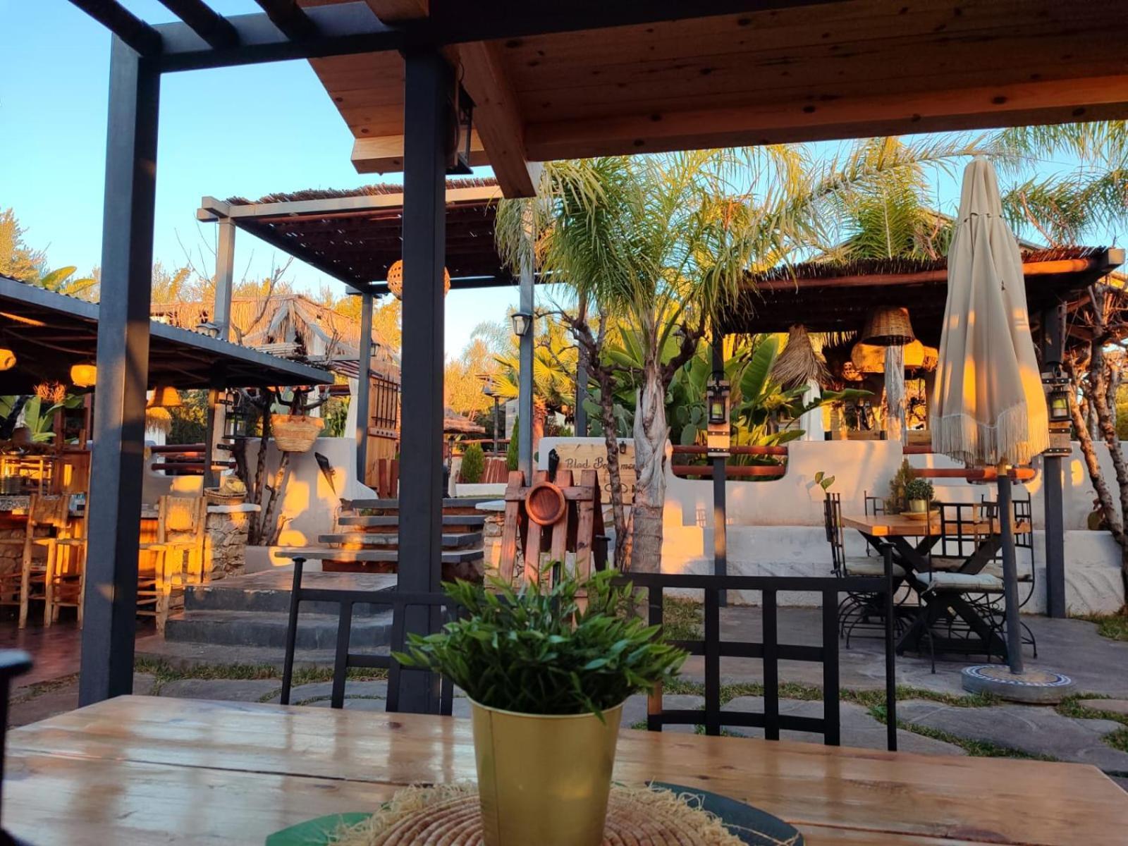 Riad Bella Montana Ain Cheggag Bagian luar foto