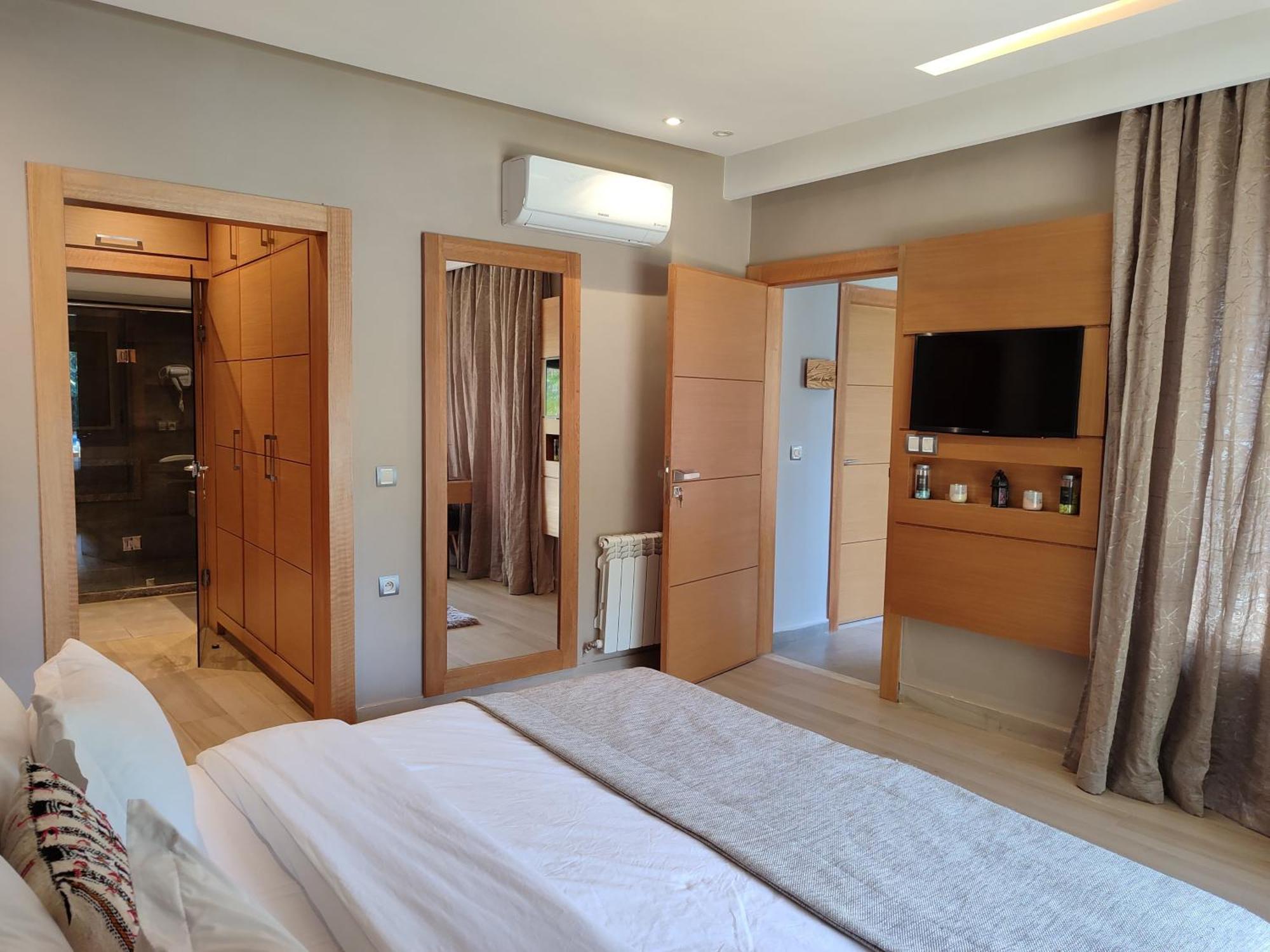Riad Bella Montana Ain Cheggag Bagian luar foto